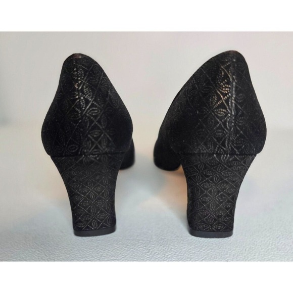 Salvatore Ferragamo Gold Black Floral Women's Pumps Heels Size 6 AAA - Picture 7 of 11